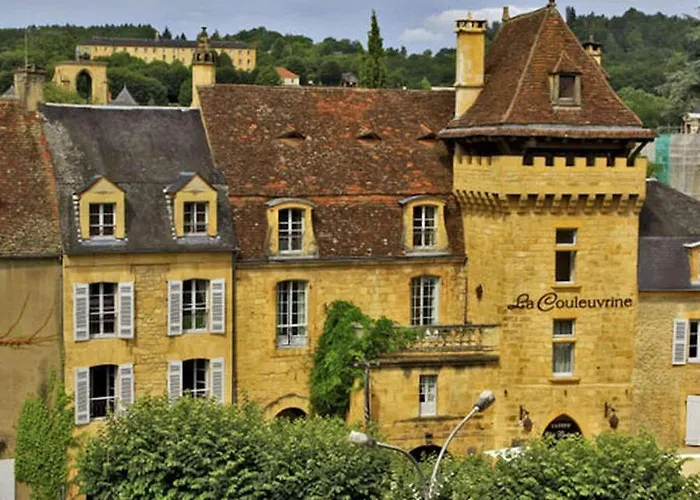 Le Repaire - Lescapade-medievale *